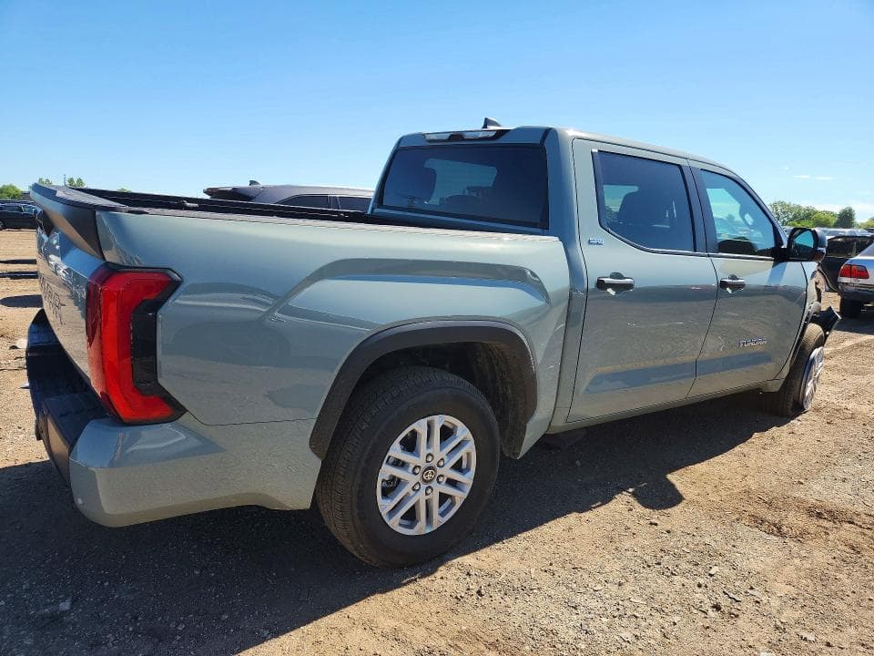 2026 TOYOTA TUNDRA SR5 3