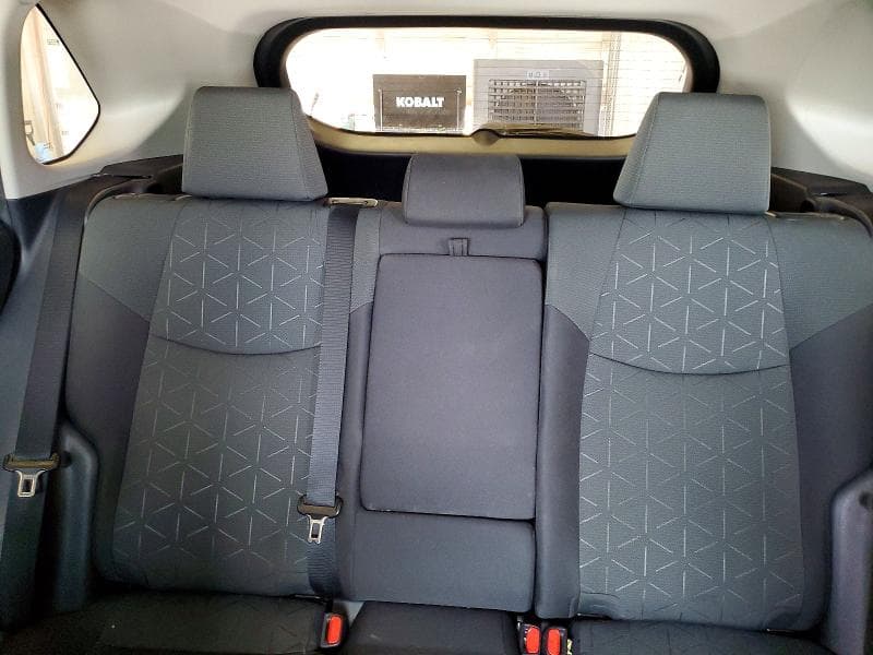 2021 TOYOTA RAV4 XLE 10