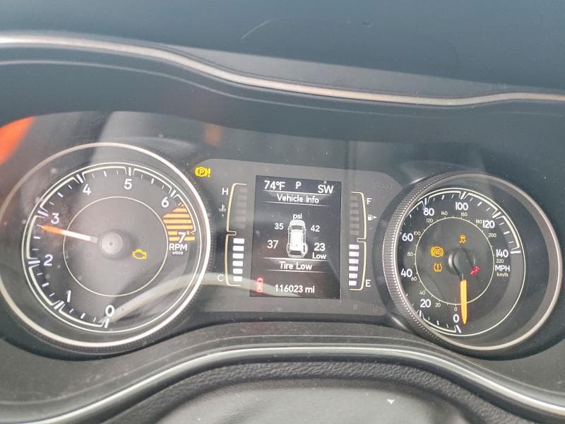 2019 JEEP CHEROKEE LATITUDE PLUS LATITUDE PLUS 9