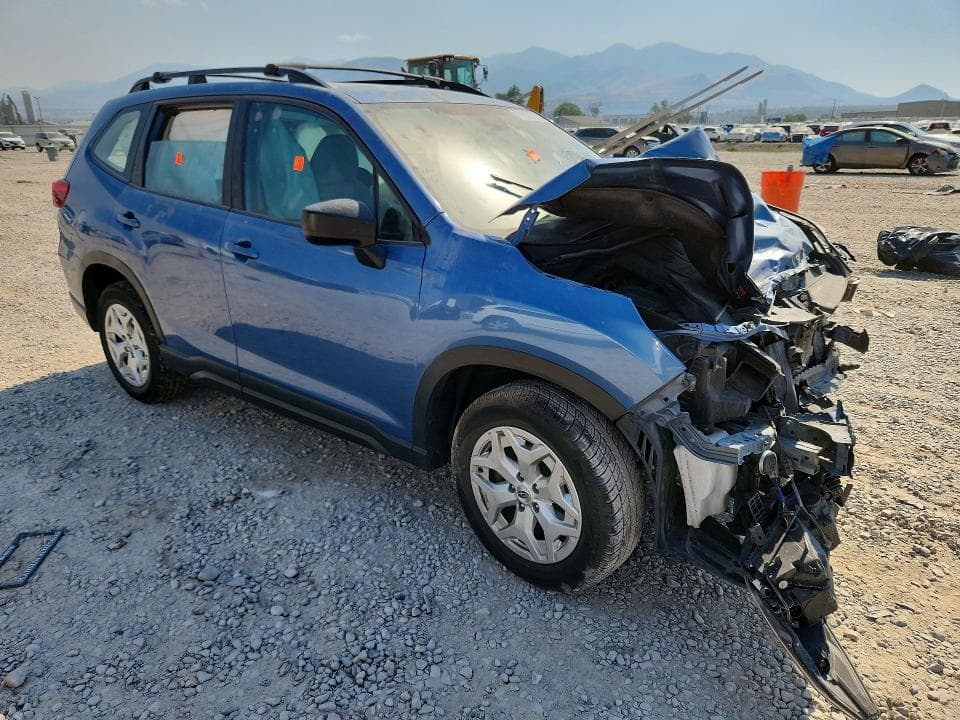 2019 SUBARU FORESTER 4
