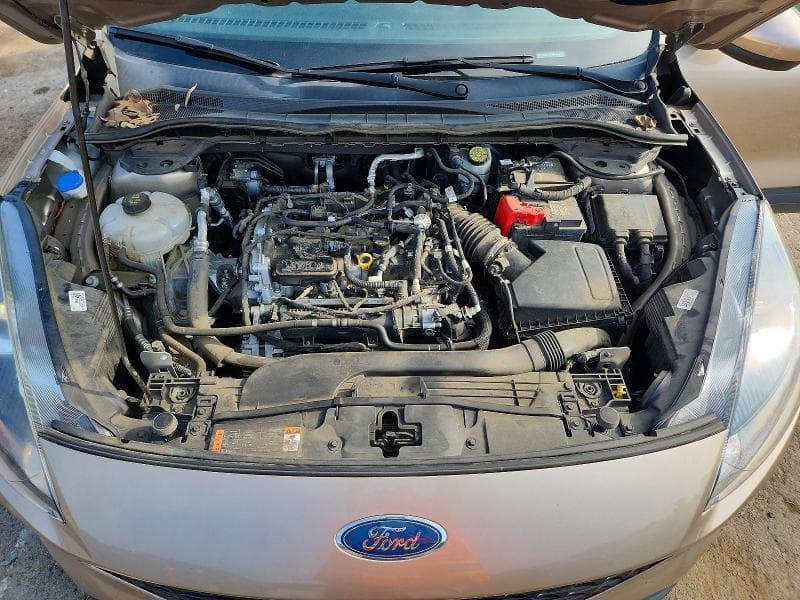 2020 FORD ESCAPE SE 11