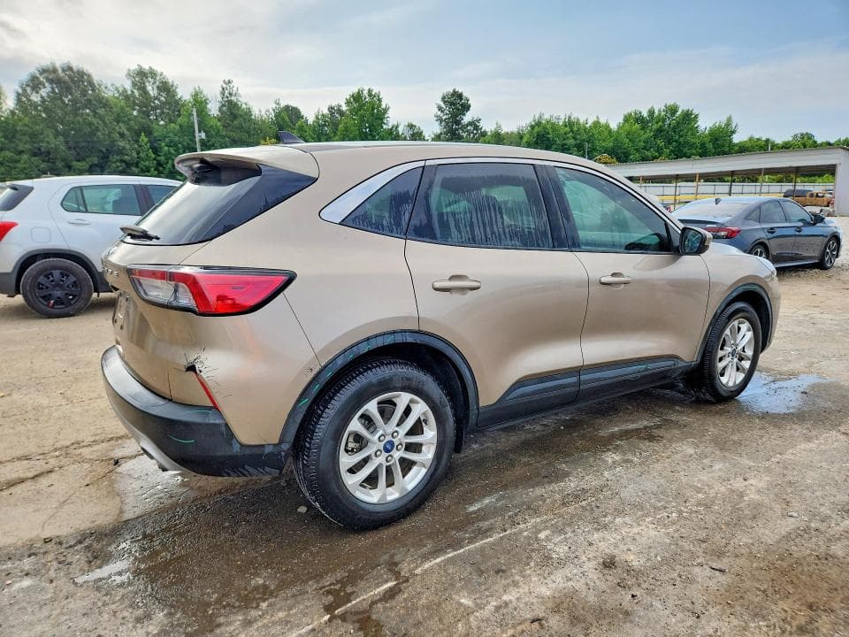 2020 FORD ESCAPE SE 3