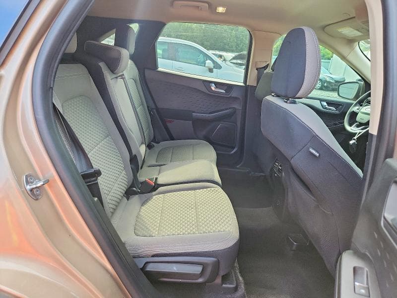 2020 FORD ESCAPE SE 10
