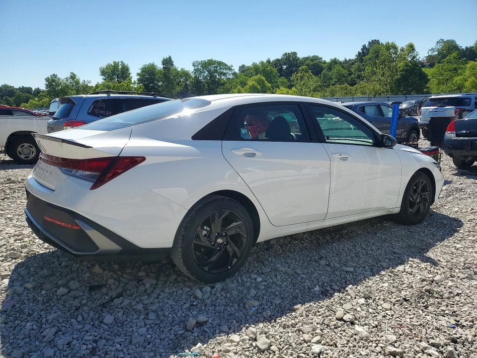 2026 HYUNDAI ELANTRA SEL SPORT 3