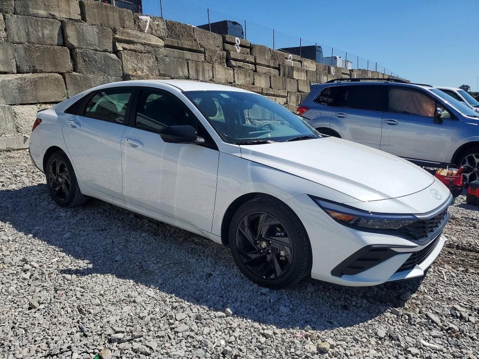 2026 HYUNDAI ELANTRA SEL SPORT 4