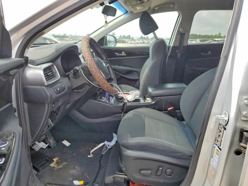 2019 KIA SORENTO LX V6 7