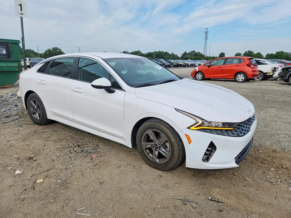 2022 KIA K5 4