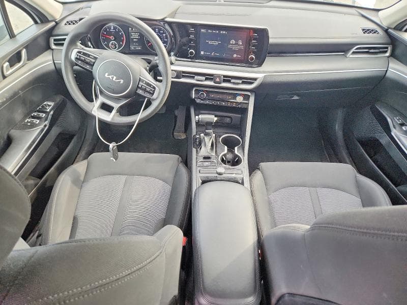 2022 KIA K5 8