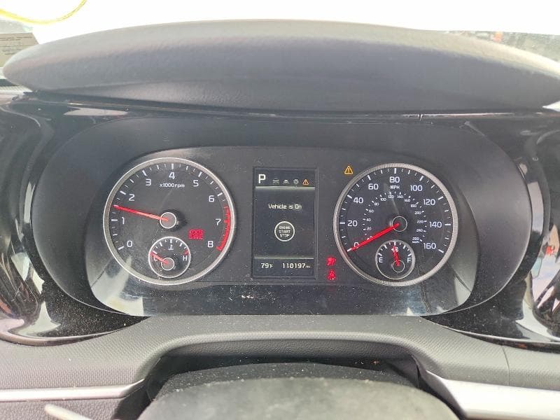 2022 KIA K5 9
