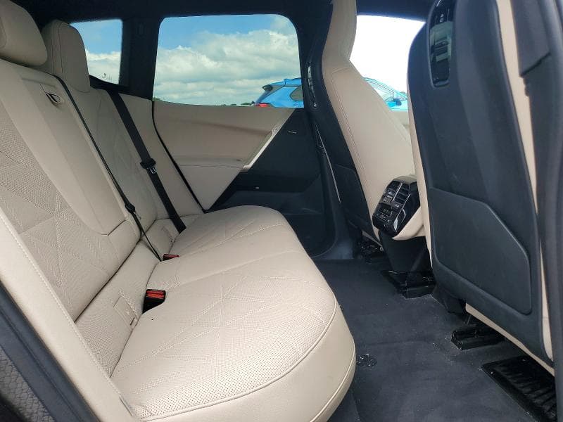 2024 BMW IX XDRIVE50 11