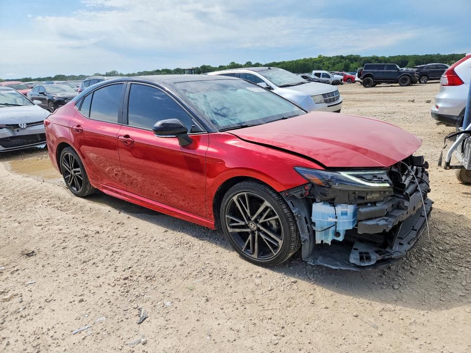 2025 TOYOTA CAMRY XSE 4