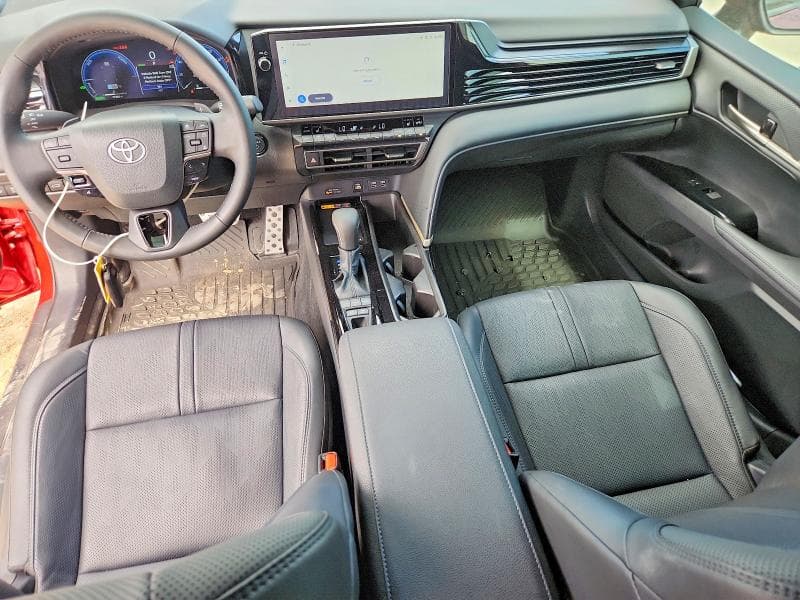 2025 TOYOTA CAMRY XSE 8