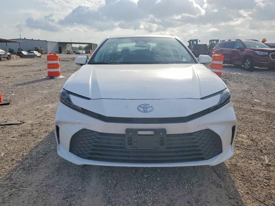 2025 TOYOTA CAMRY LE 5