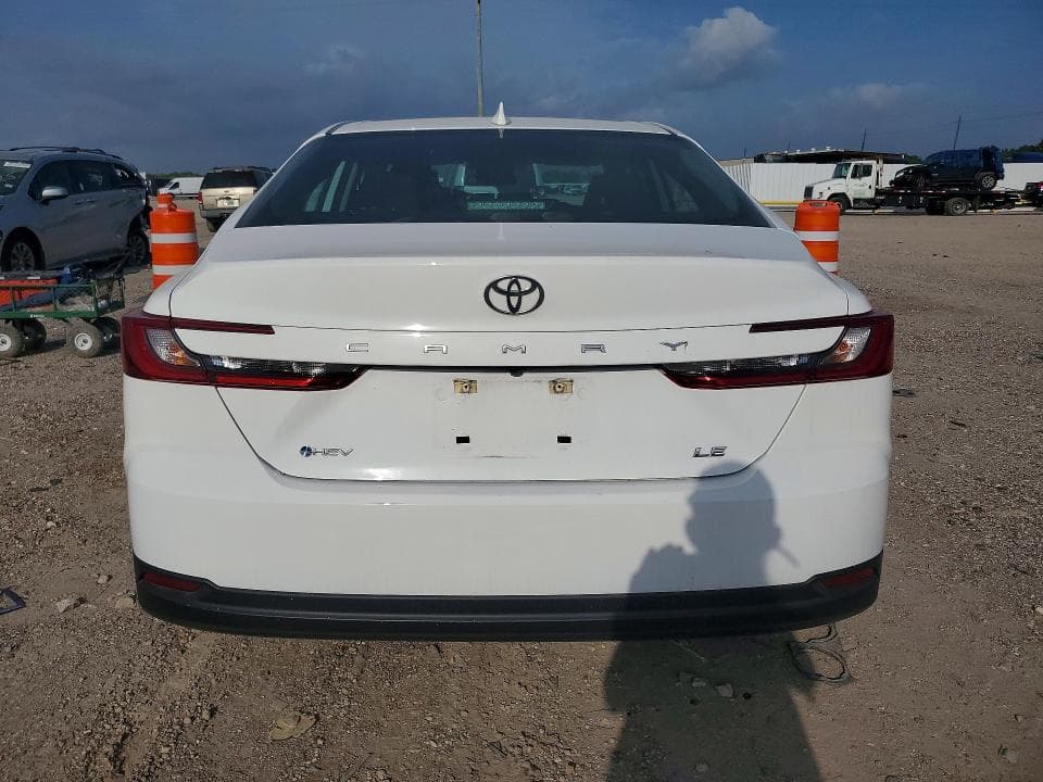 2025 TOYOTA CAMRY LE 6