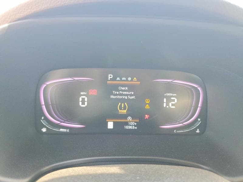2025 KIA SOUL LX 9