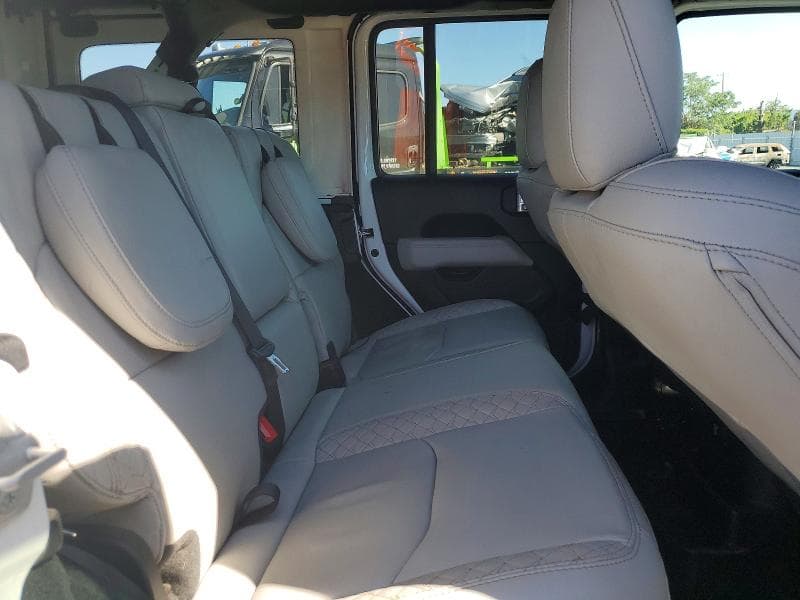 2022 JEEP WRANGLER UNLIMITED SAHARA 4XE 11