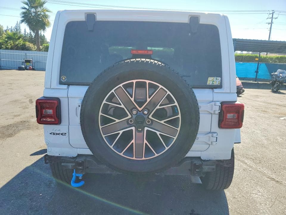 2022 JEEP WRANGLER UNLIMITED SAHARA 4XE 6