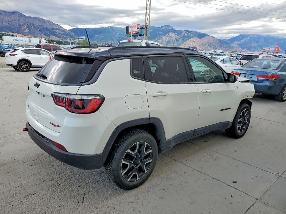 2019 JEEP COMPASS TRAILHAWK 3