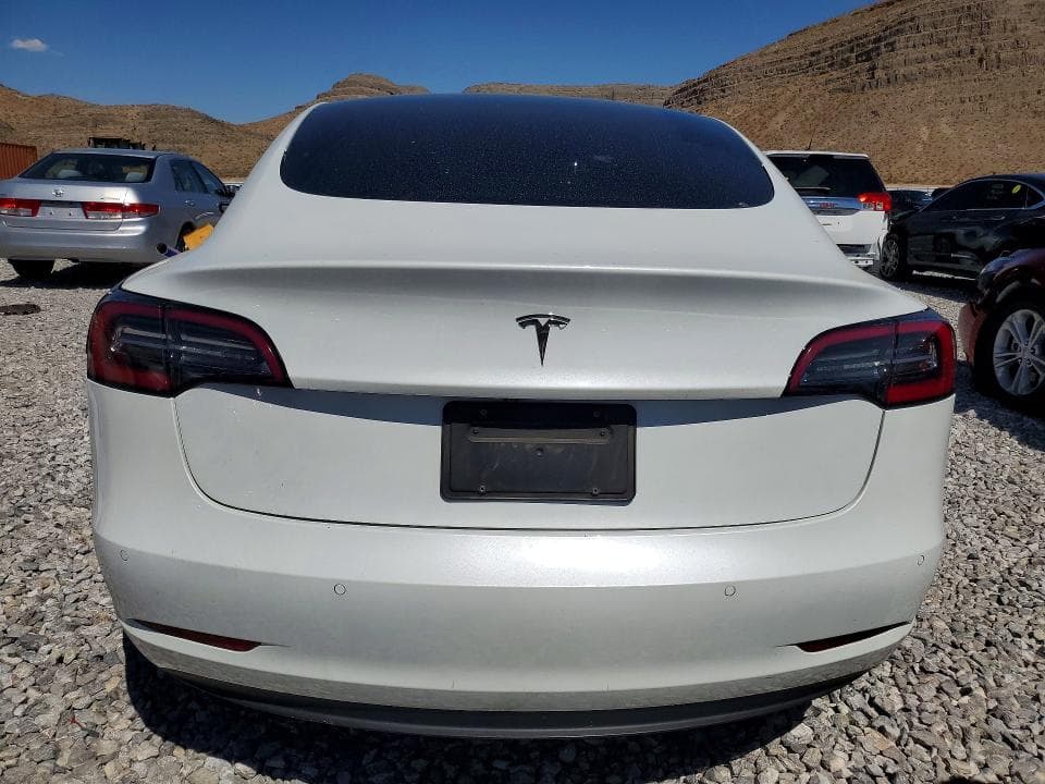 2021 TESLA MODEL 3 6