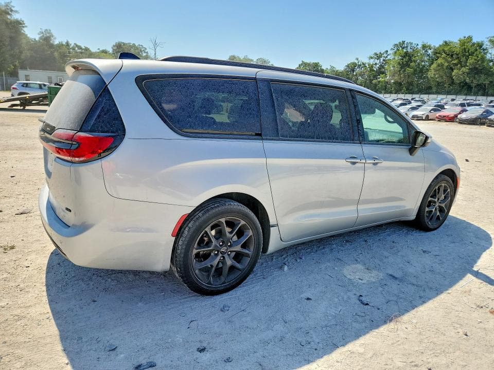 2023 CHRYSLER PACIFICA TOURING L TOURING L 3