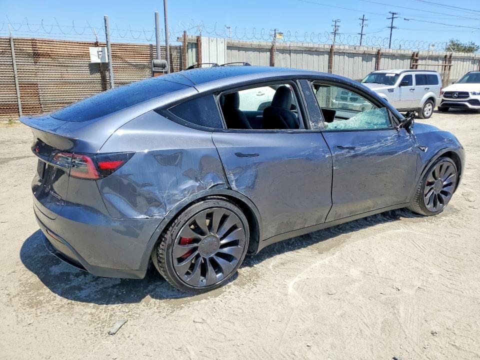 2023 TESLA MODEL Y 3