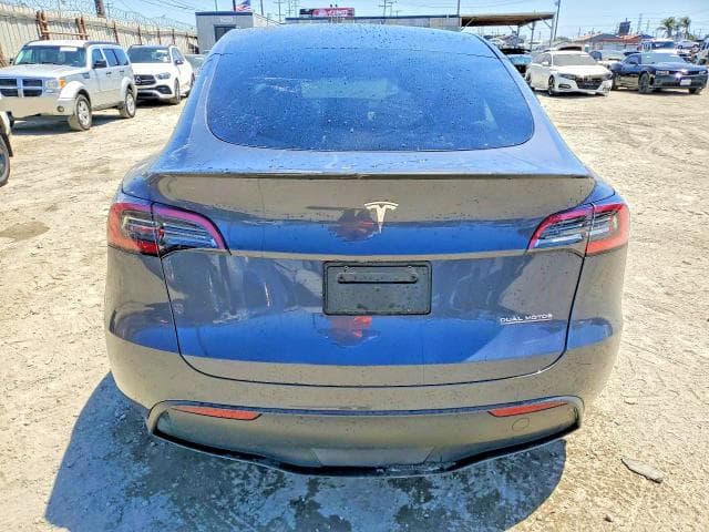 2023 TESLA MODEL Y 6