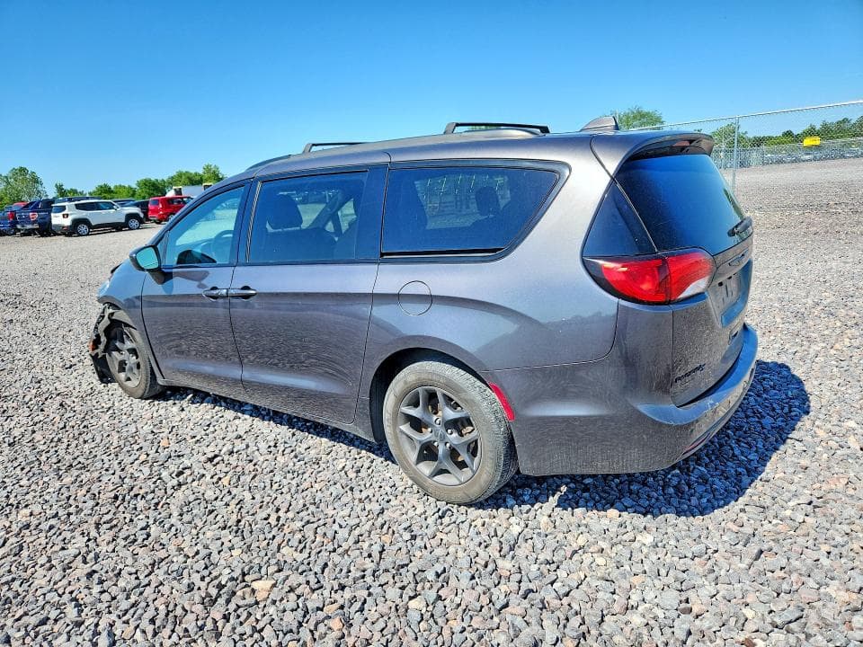 2020 CHRYSLER PACIFICA TOURING L 2
