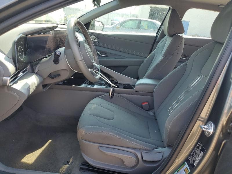2025 HYUNDAI ELANTRA SEL SEL 7