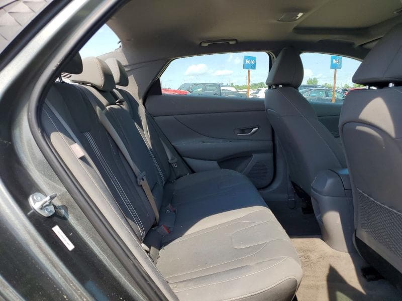 2025 HYUNDAI ELANTRA SEL SEL 10
