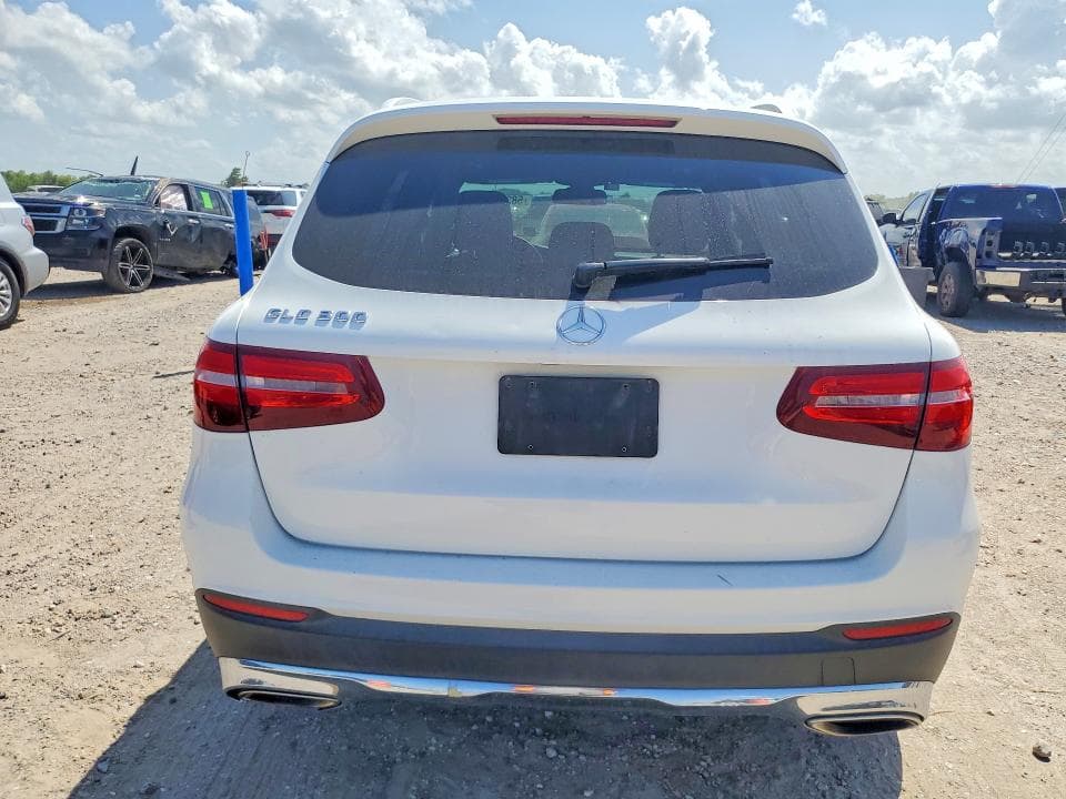 2017 MERCEDES-BENZ GLC 300 6