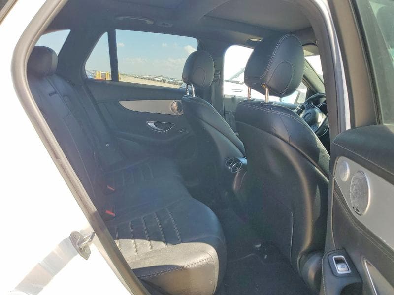 2017 MERCEDES-BENZ GLC 300 10