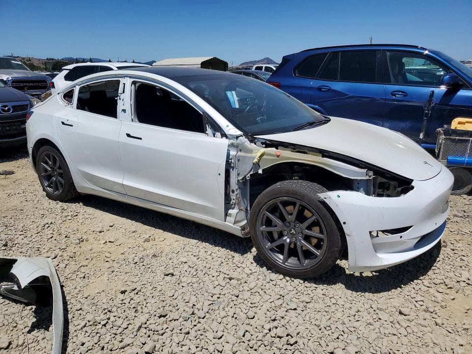 2020 TESLA MODEL 3 4