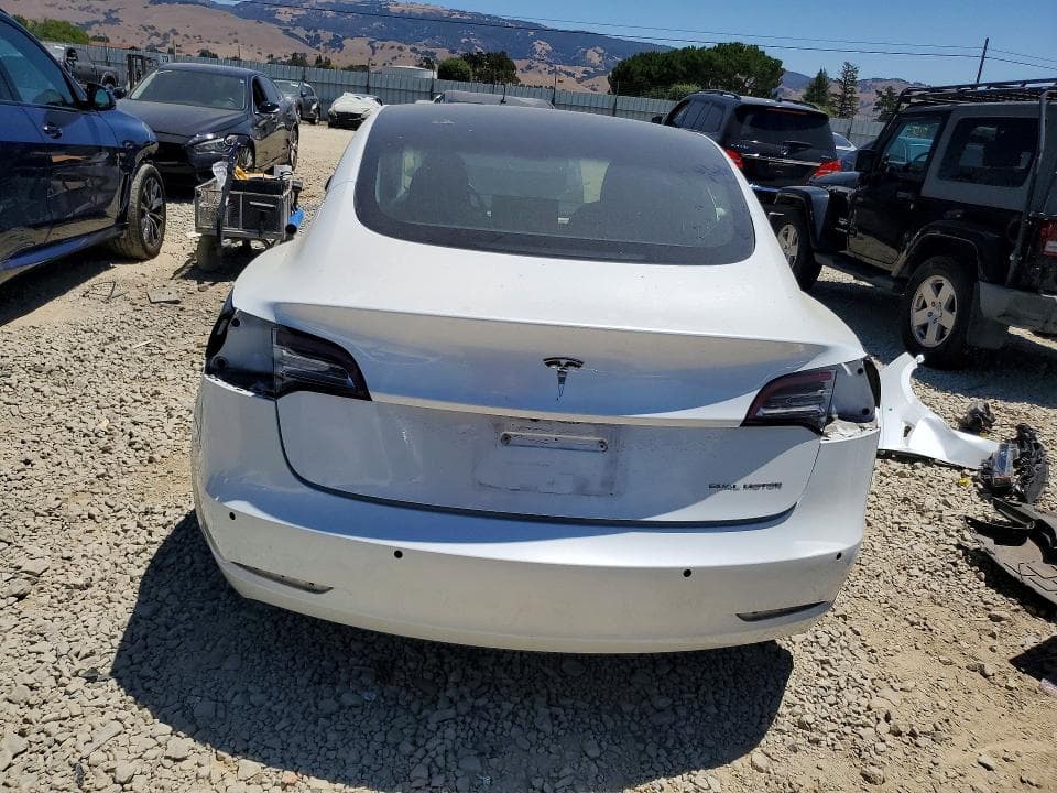 2020 TESLA MODEL 3 6