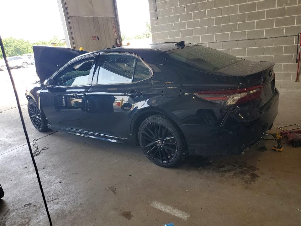 2022 TOYOTA CAMRY XSE 2