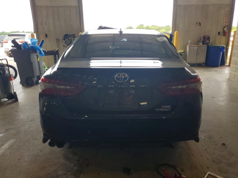 2022 TOYOTA CAMRY XSE 6