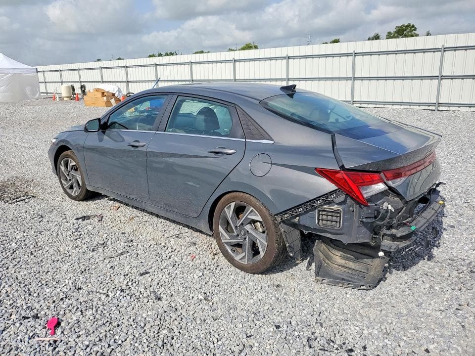2024 HYUNDAI ELANTRA 2
