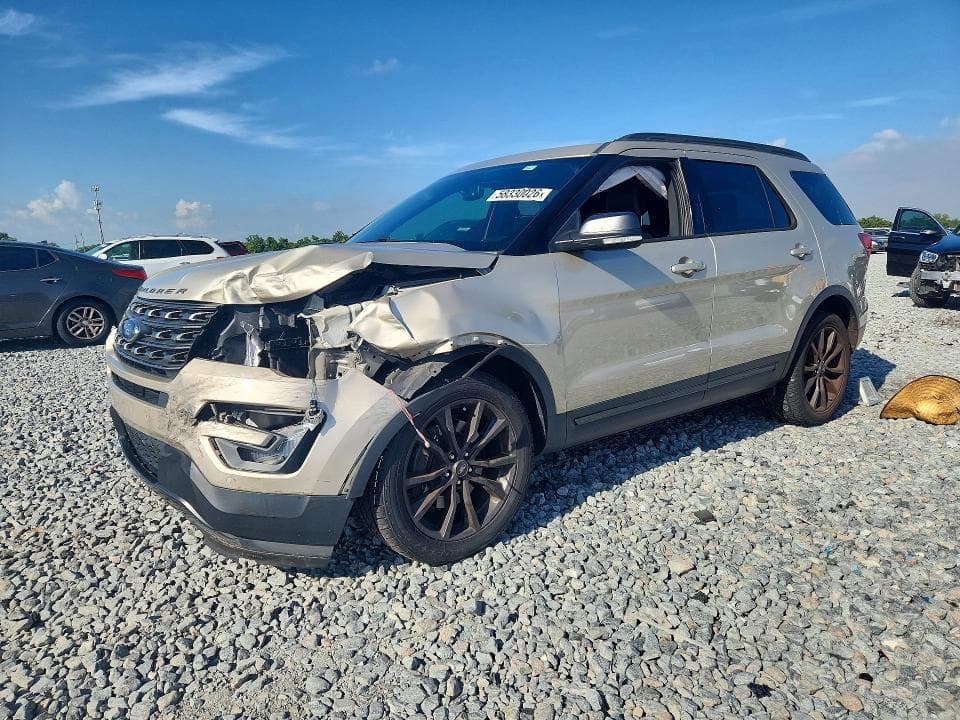 2017 FORD EXPLORER XLT - 1