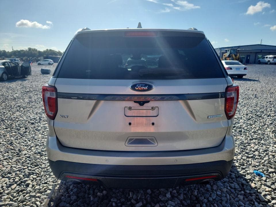 2017 FORD EXPLORER XLT 6