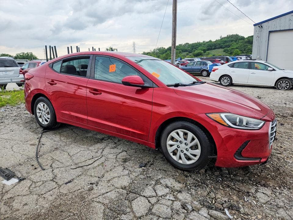 2018 HYUNDAI ELANTRA SE 4