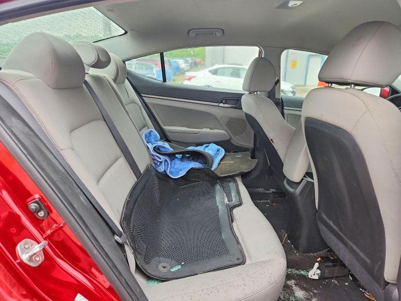 2018 HYUNDAI ELANTRA SE 10