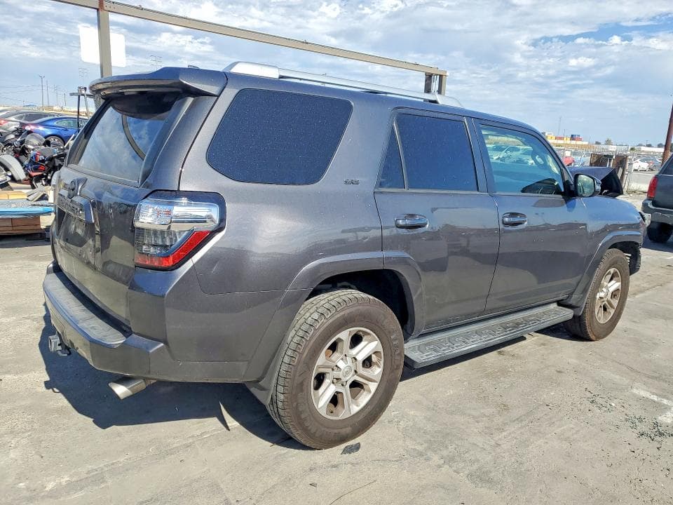 2018 TOYOTA 4RUNNER SR5 PREMIUM 3