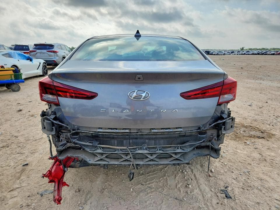 2019 HYUNDAI ELANTRA SEL SEL 6