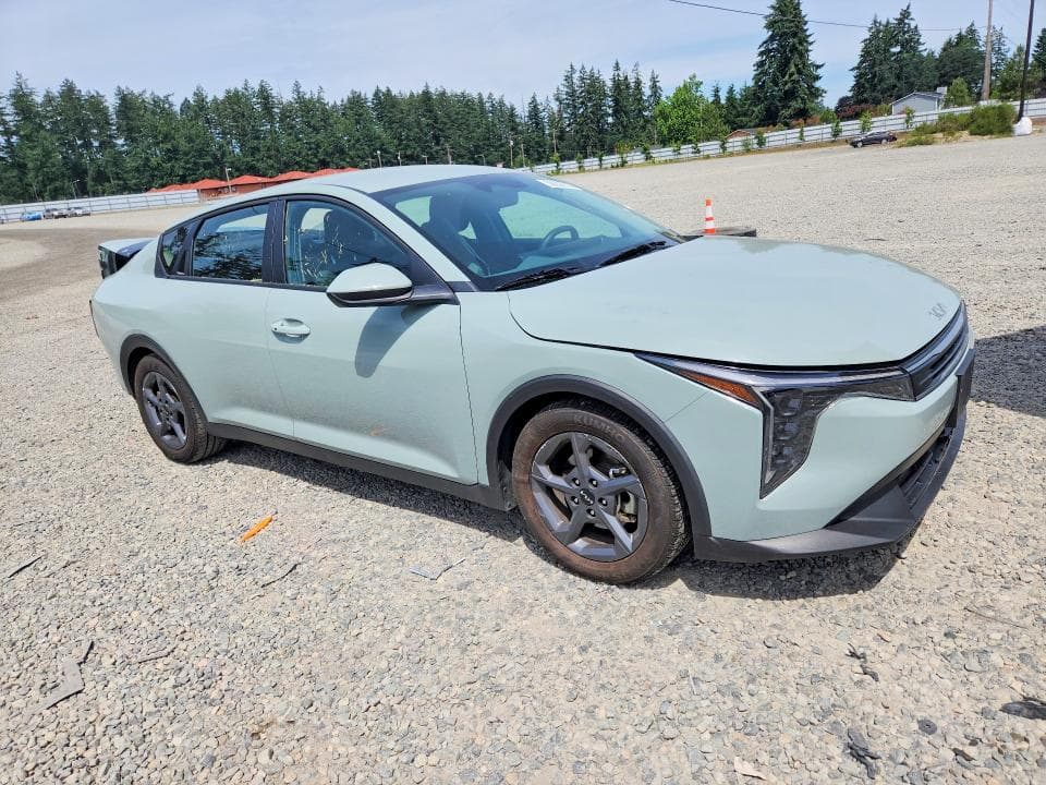 2025 KIA K4 LXS 4