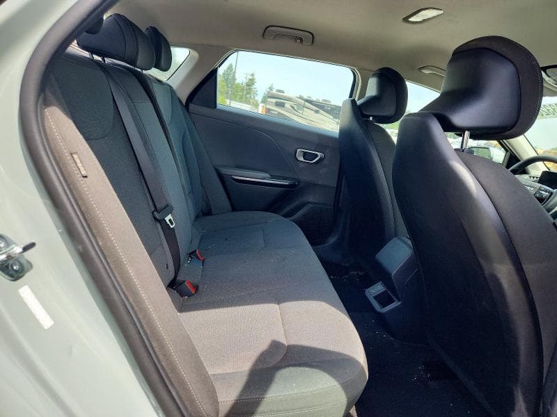 2025 KIA K4 LXS 10