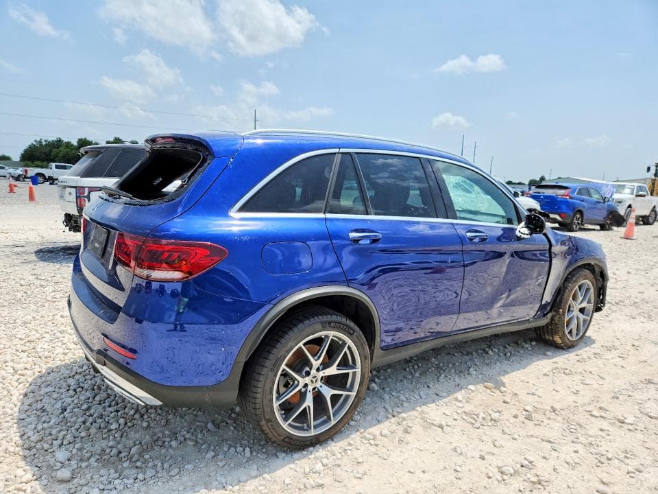 2020 MERCEDES-BENZ GLC 3