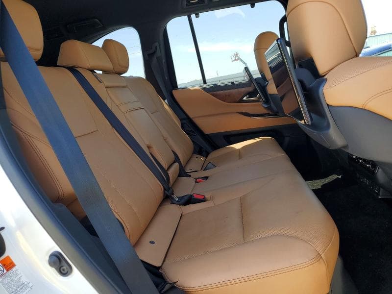 2026 LEXUS LX 600 LUXURY 11