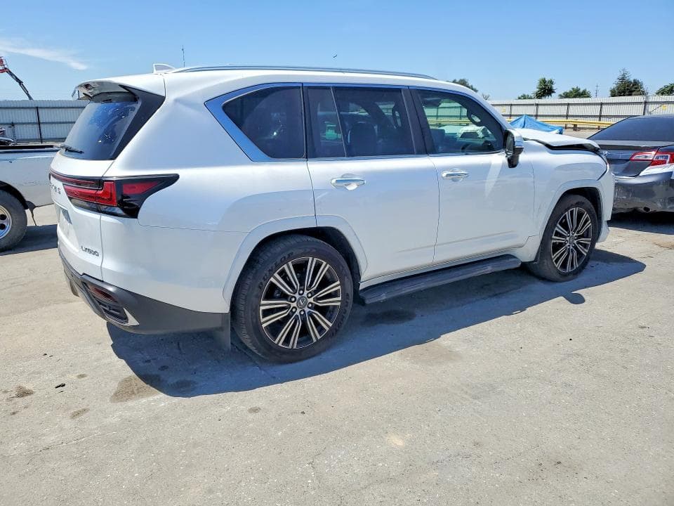 2026 LEXUS LX 600 LUXURY 3