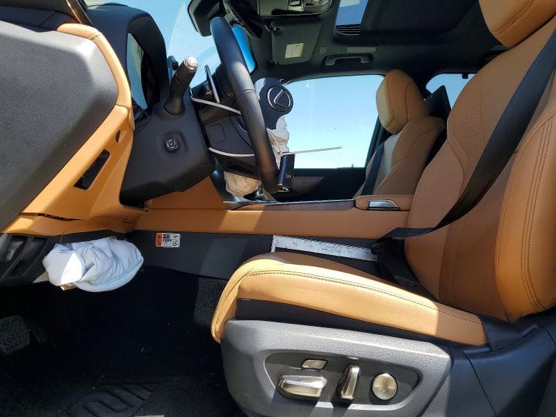 2026 LEXUS LX 600 LUXURY 7