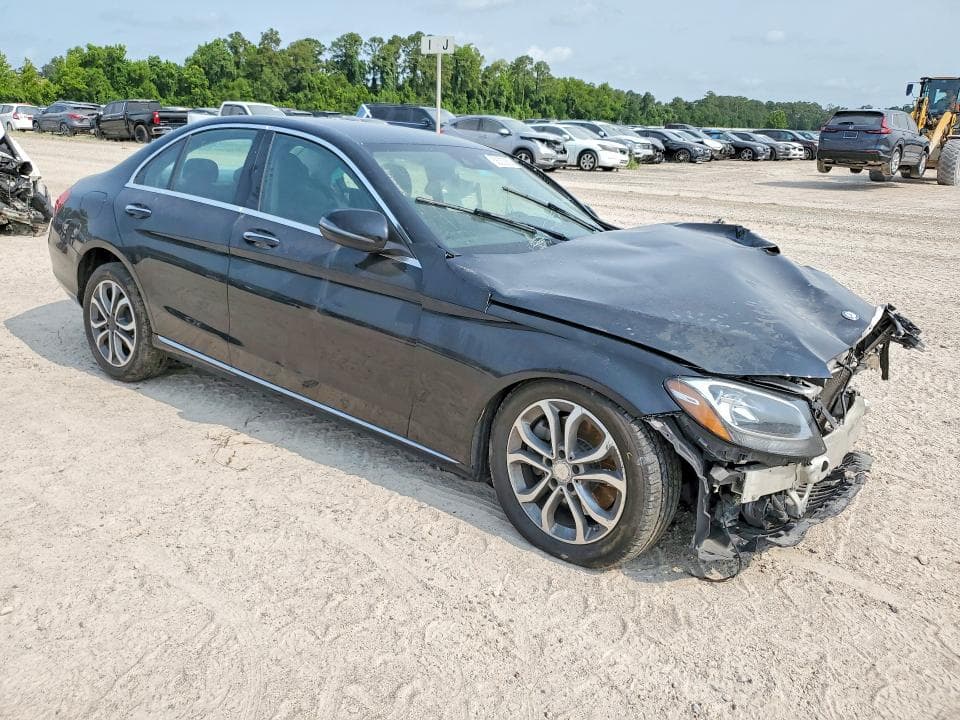 2017 MERCEDES-BENZ C 300 4