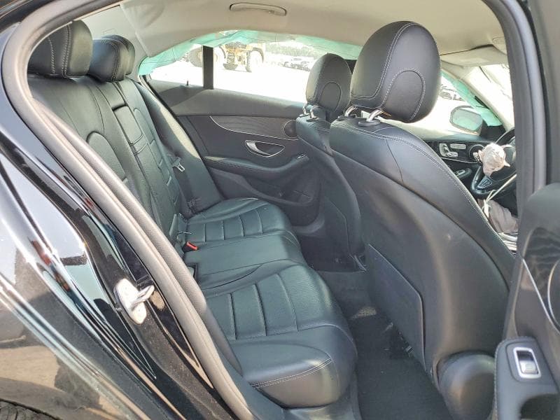 2017 MERCEDES-BENZ C 300 10